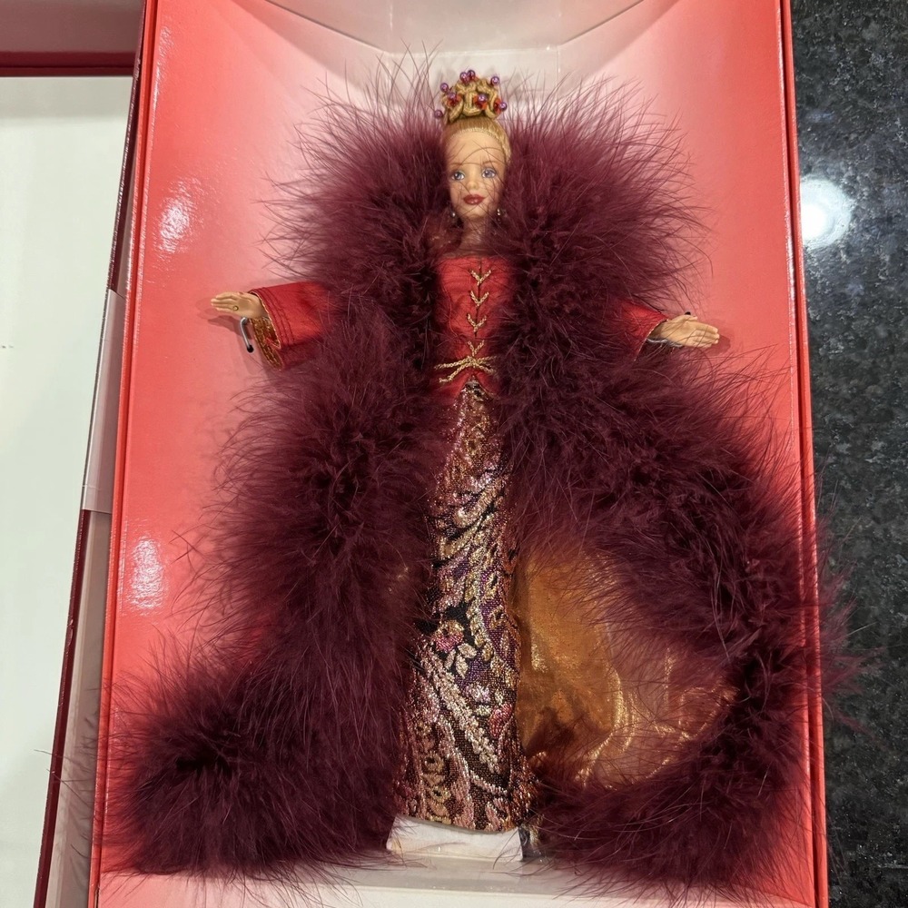 NRFB Mattel LE Design AA Barbie CINNABAR SENSATION 1998 Runway BYRON LARS
